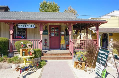 old town temecula shops.